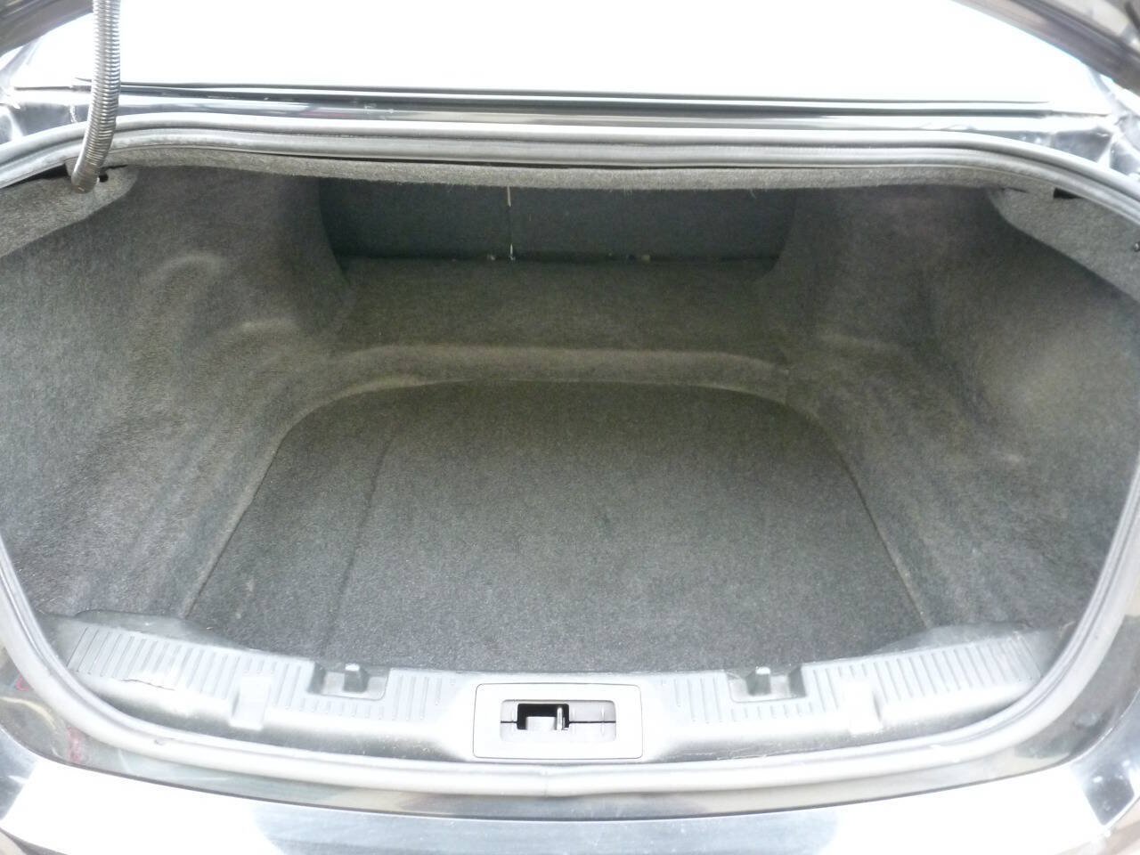 Used 2013 Ford Taurus SEL AWD/4WD image 17