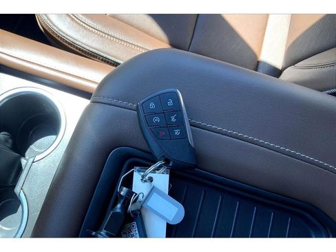 Used 2024 Chevrolet Tahoe High Country w/ Advanced Technology Package AWD/4WD image 14