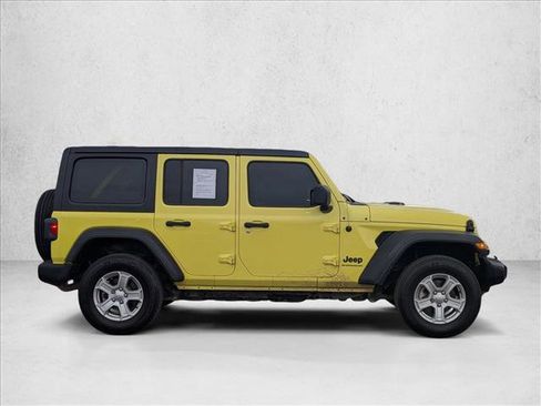 Used 2023 Jeep Wrangler Sport S image 4