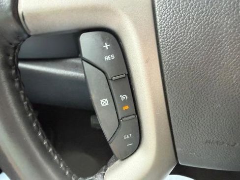 Used 2011 GMC Sierra 1500 SLE w/ Regional Value Package RWD image 24