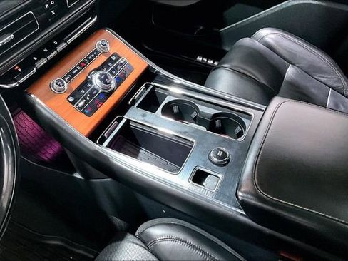 Used 2020 Lincoln Aviator Reserve w/ Equipment Group 201A image 18