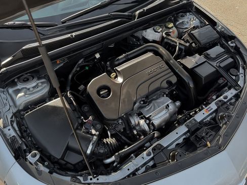 Used 2023 Chevrolet Malibu LT image 31