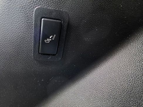 Used 2021 Chevrolet Tahoe Z71 w/ Z71 Signature Package AWD/4WD image 65