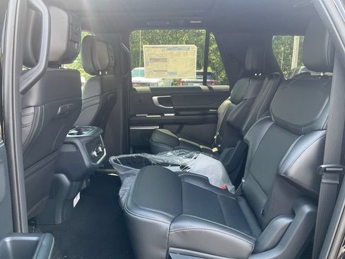 New 2027 Ford Expedition Max Platinum w/ Stealth Appearance Package AWD/4WD image 14