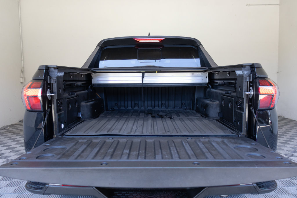 Used 2023 Hyundai Santa Cruz SEL w/ Activity Package FWD image 15