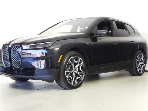 Certified 2024 BMW iX xDrive50 AWD/4WD image 2
