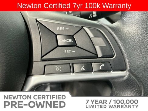 Used 2025 Nissan Altima 2.5 SV FWD image 27
