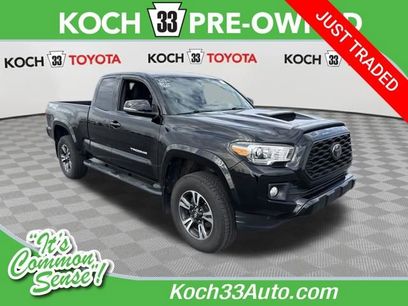 Used 2017 Toyota Tacoma TRD Sport w/ Tow Package (A/T)