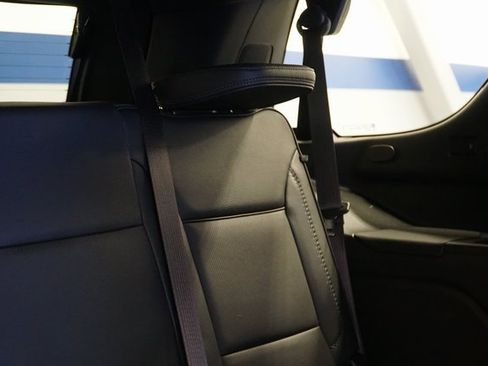 Used 2023 GMC Yukon Denali w/ Advanced Technology Package image 22