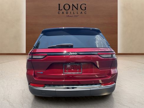 Used 2022 Jeep Grand Cherokee Limited 4xe image 4