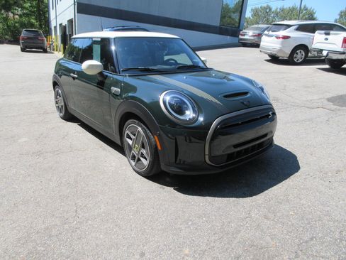 Used 2024 MINI Cooper SE w/ MINI Resolute Edition FWD image 7