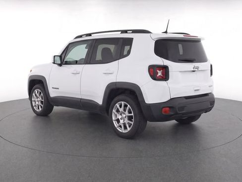 Used 2020 Jeep Renegade Latitude FWD image 7