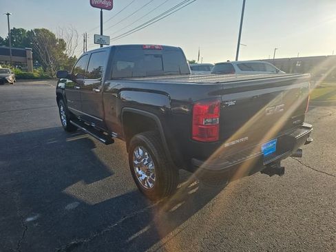 Used 2015 GMC Sierra 2500 Denali w/ Duramax Plus Package AWD/4WD image 6