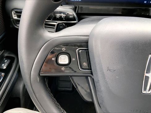 Used 2024 Lincoln Corsair FWD image 22