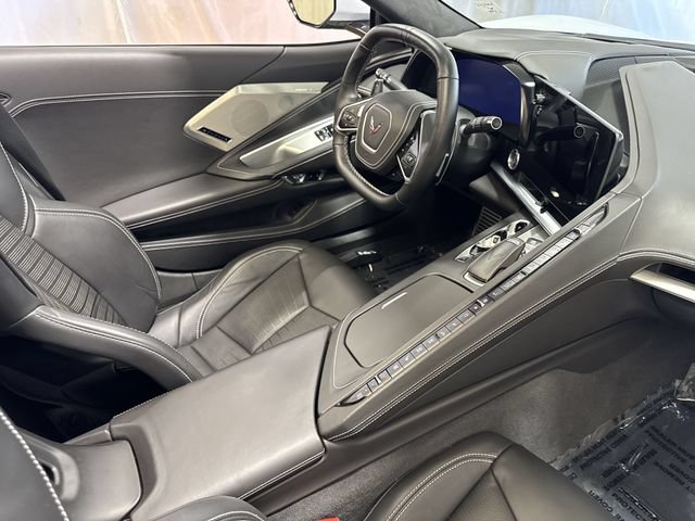 Used 2021 Chevrolet Corvette Stingray Premium Cpe w/ Z51 Performance Package RWD image 27