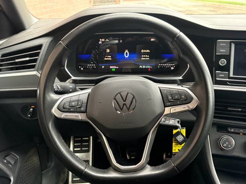 Used 2024 Volkswagen Jetta Sport FWD image 11