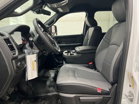 New 2026 RAM 4500 Tradesman w/ Chrome Appearance Group image 10