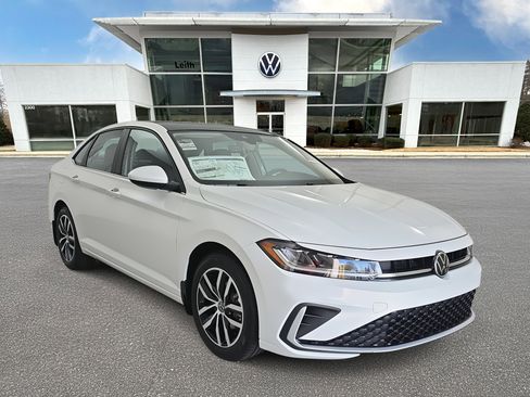 New 2026 Volkswagen Jetta SE image 1