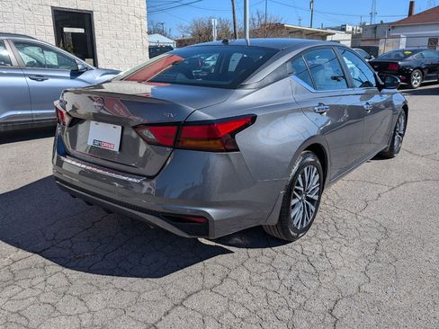 Used 2023 Nissan Altima 2.5 SV image 6