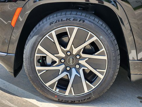 New 2025 Jeep Wagoneer S Limited image 10