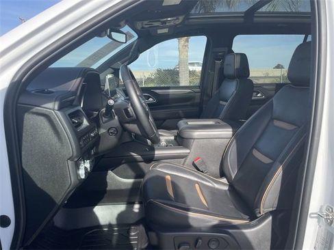 Used 2023 GMC Yukon XL AT4 w/ AT4 Premium Plus Package image 19