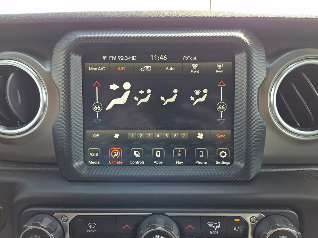 Used 2022 Jeep Wrangler Unlimited Rubicon 4xe AWD/4WD image 22