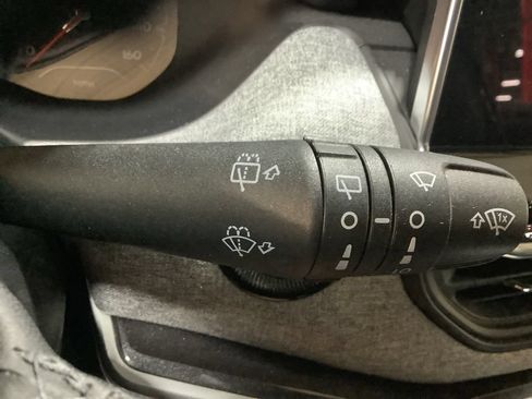 Used 2023 Jeep Compass Latitude w/ Convenience Group AWD/4WD image 24
