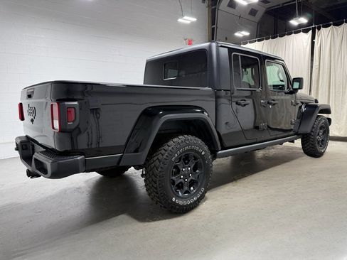 Used 2023 Jeep Gladiator Sport image 4