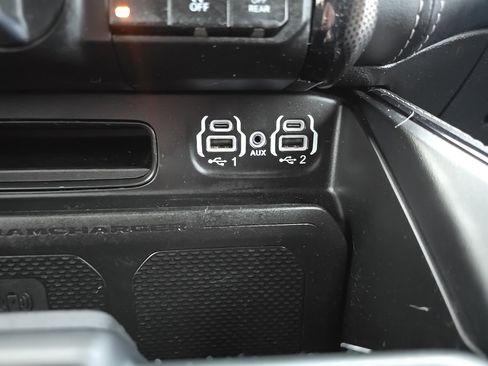 Certified 2024 RAM 1500 Limited image 30