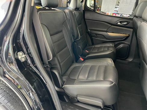 Used 2017 GMC Acadia Denali w/ Technology Package AWD/4WD image 21