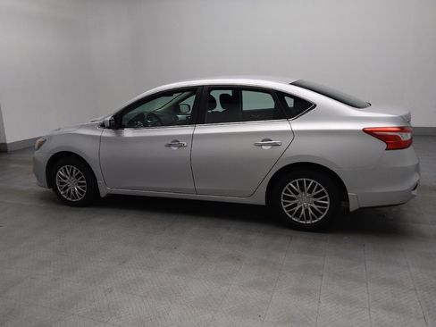 Used 2016 Nissan Sentra S image 3