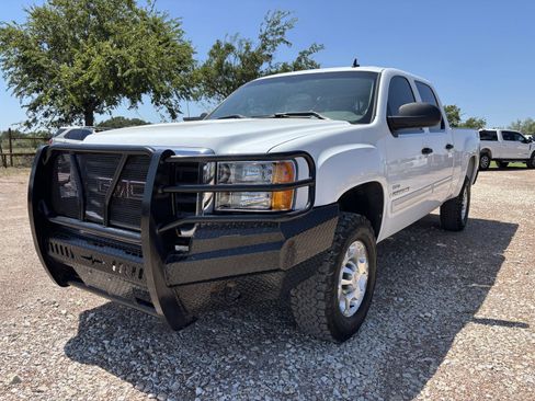 Used 2007 GMC Sierra 2500 SLE w/ Z71 Off-Road Package image 1