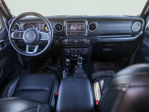 Used 2021 Jeep Wrangler Unlimited Sahara w/ Cold Weather Group image 27