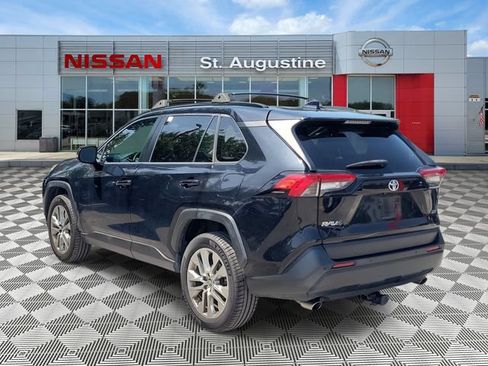 Used 2019 Toyota RAV4 XLE Premium w/ Advanced Technology Package FWD image 4