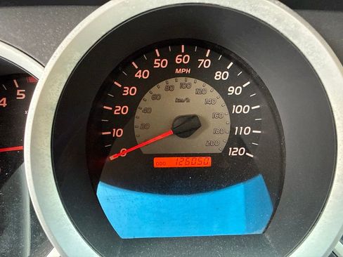 Used 2010 Toyota Tacoma 4x4 Double Cab V6 image 15