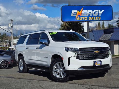 Used 2023 Chevrolet Suburban Premier image 1