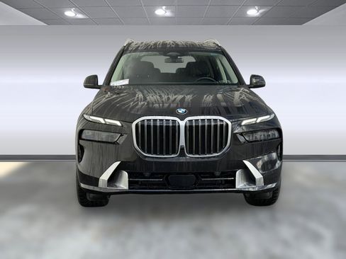 Used 2026 BMW X7 xDrive40i w/ Premium Package image 5
