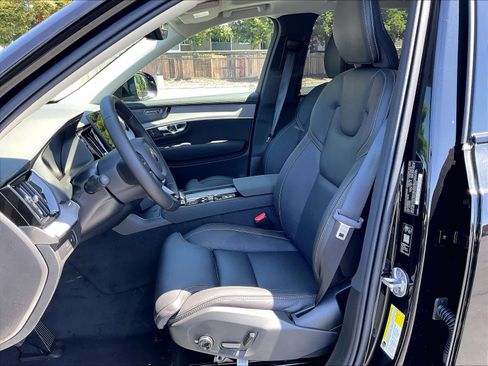New 2026 Volvo XC90 T8 Ultra w/ Protection Package AWD/4WD image 11