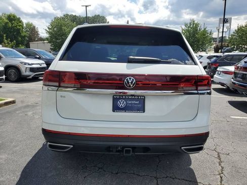 Certified 2025 Volkswagen Atlas SE w/ Panoramic Sunroof Package FWD image 5