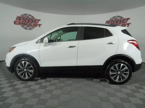 Used 2020 Buick Encore Essence image 4