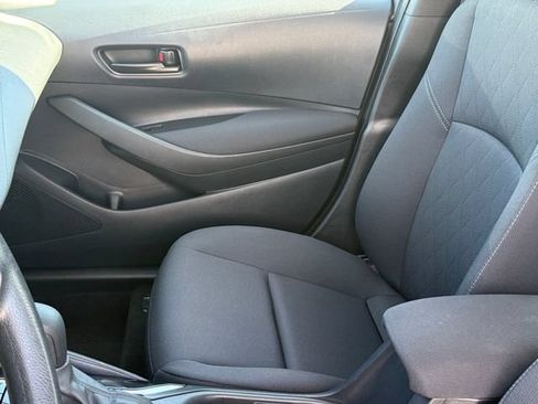 Used 2024 Toyota Corolla LE FWD image 9
