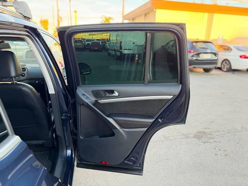 Used 2013 Volkswagen Tiguan SEL image 28