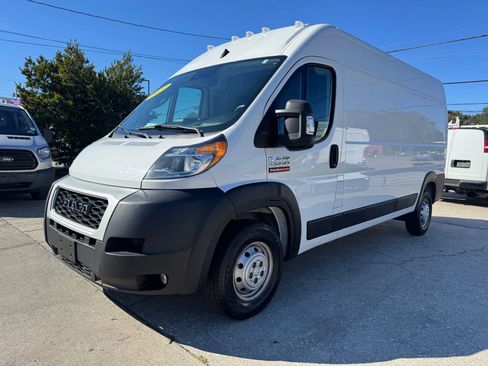 Used 2022 RAM ProMaster 2500 w/ Driver Convenience Group image 25