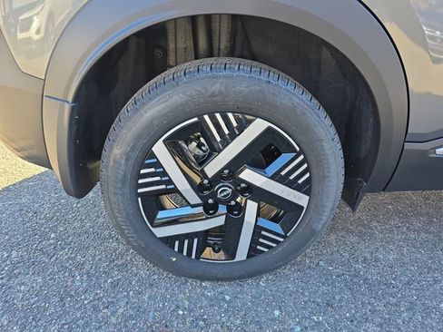 New 2026 Nissan Kicks SV FWD image 10