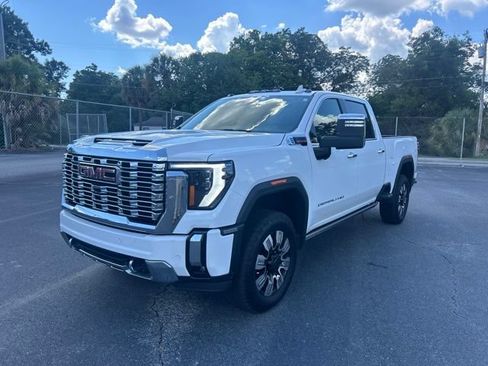 Used 2025 GMC Sierra 2500 Denali w/ Denali Reserve Package AWD/4WD image 1