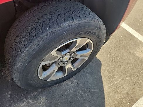 Used 2018 Chevrolet Colorado Z71 AWD/4WD image 15