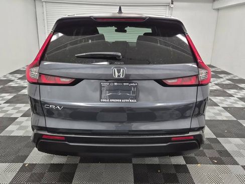 Certified 2025 Honda CR-V LX image 5
