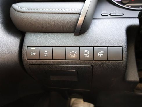 Used 2022 Toyota Camry XSE w/ Cold Weather Package image 30