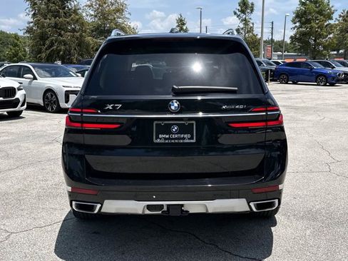 Used 2025 BMW X7 xDrive40i AWD/4WD image 4