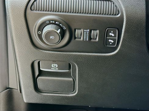 Used 2024 Jeep Wagoneer 4WD w/ Convenience Group I image 14